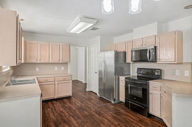 10467 Twin Circles Drive, Montgomery, TX 77356