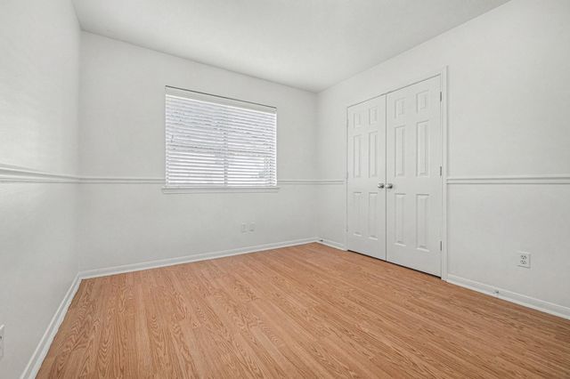 10467 Twin Circles Drive, Montgomery, TX 77356