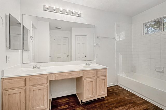 10467 Twin Circles Drive, Montgomery, TX 77356