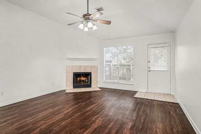 10467 Twin Circles Drive, Montgomery, TX 77356