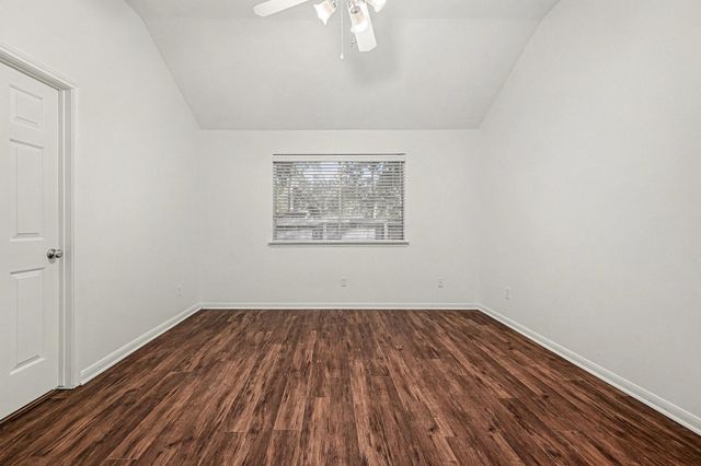 10467 Twin Circles Drive, Montgomery, TX 77356