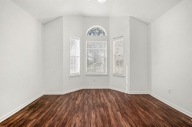 10467 Twin Circles Drive, Montgomery, TX 77356