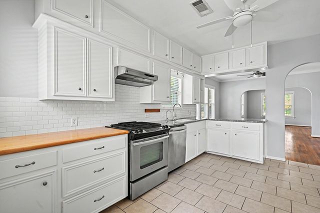 4035 Michaux Street, Houston, TX 77009