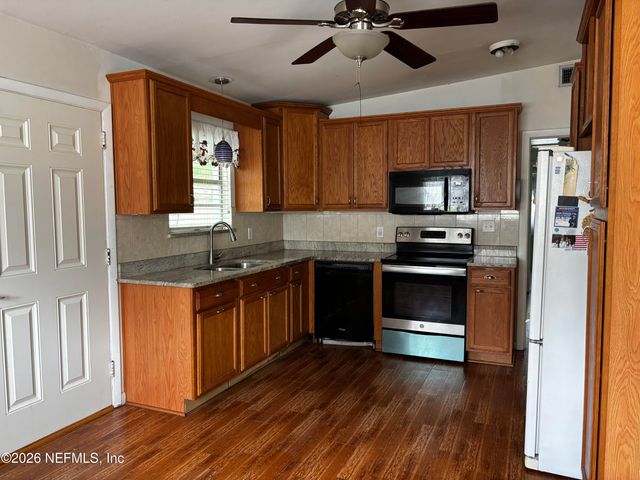 6929 ROLLO Road, Jacksonville, FL 32205