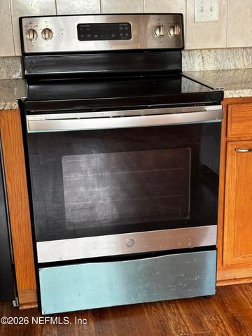 6929 ROLLO Road, Jacksonville, FL 32205