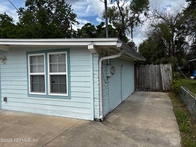 6929 ROLLO Road, Jacksonville, FL 32205