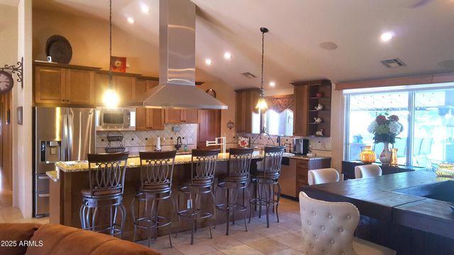 7801 E DAVENPORT Drive, Scottsdale, AZ 85260