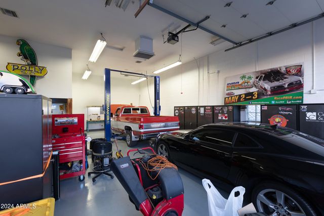 7801 E DAVENPORT Drive, Scottsdale, AZ 85260