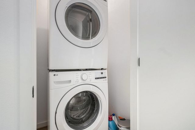 203 Danna Lane, Houston, TX 77009