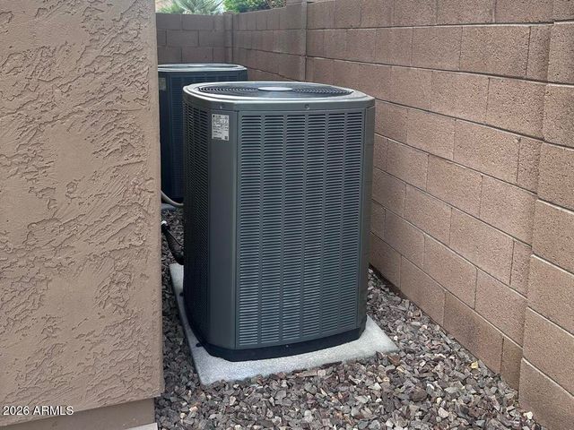 670 W Oriole Way, Chandler, AZ 85286