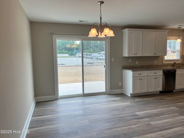 454 Crump Farm Road, New Bern, NC 28562