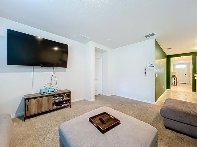 2928 CANARY LANE, Tavares, FL 32778