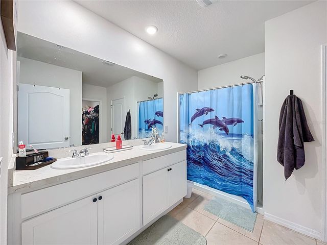 2928 CANARY LANE, Tavares, FL 32778