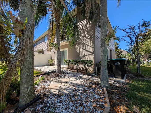 2203 CHATHAM PLACE DRIVE, Orlando, FL 32824