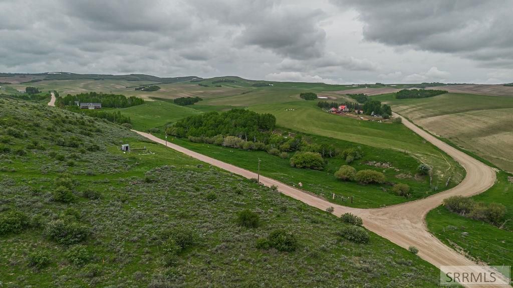 Image 5 of property listing at 5 Moss Avery Road, Ririe, ID 83443