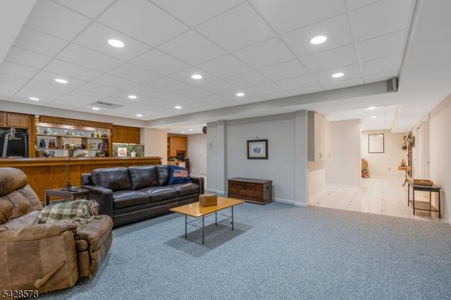5 White Buck Run, Warren Twp., NJ 07059