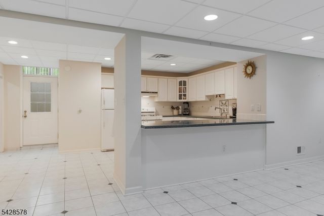 5 White Buck Run, Warren Twp., NJ 07059