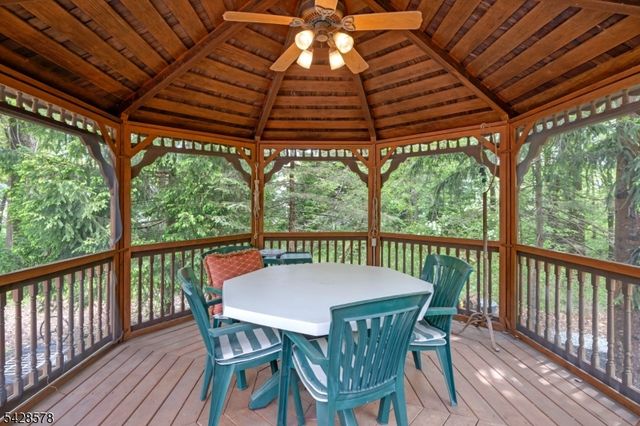 5 White Buck Run, Warren Twp., NJ 07059