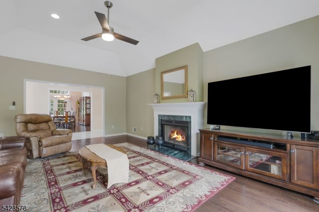 5 White Buck Run, Warren Twp., NJ 07059