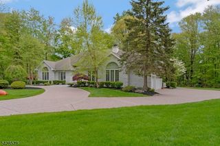 5 White Buck Run, Warren Twp., NJ 07059