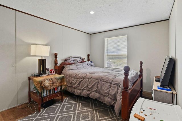 170 Cowslip Court, Defuniak Springs, FL 32433