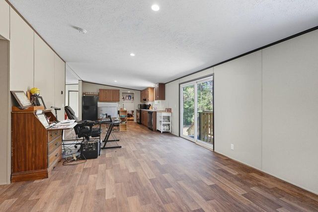 170 Cowslip Court, Defuniak Springs, FL 32433