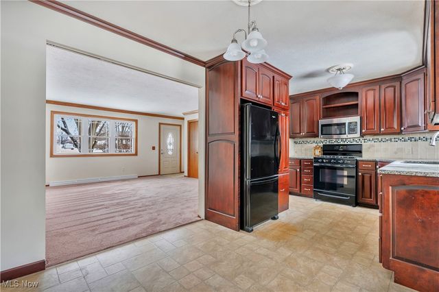 6733 Dale Avenue NW, Massillon, OH 44646