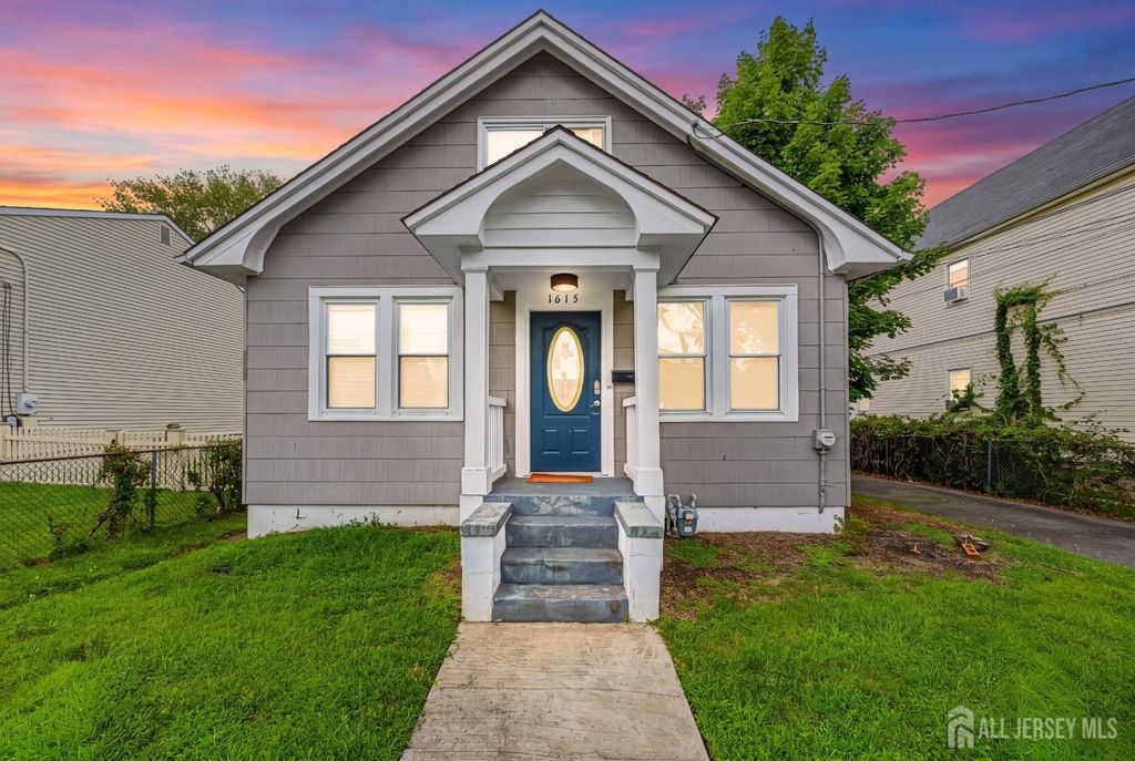 1615 Mabel Street, Piscataway, NJ 08854