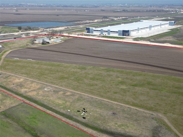 1251 Fm 3349, Taylor, TX 76574