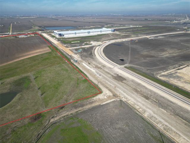 1251 Fm 3349, Taylor, TX 76574
