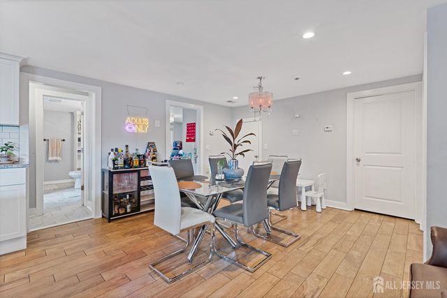 39 Salem Place, Aberdeen, NJ 07721
