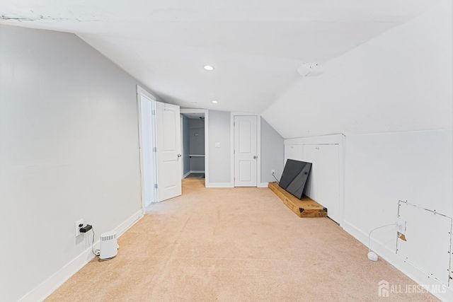 39 Salem Place, Aberdeen, NJ 07721