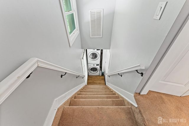39 Salem Place, Aberdeen, NJ 07721