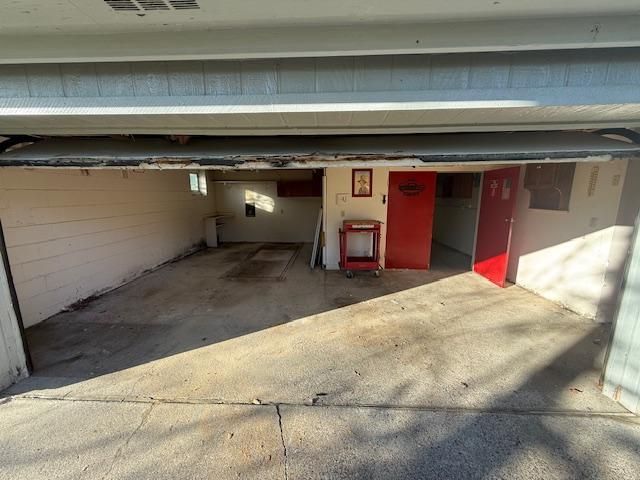 7668 Military Road, Woodbury, MN 55129