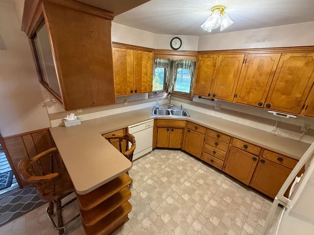 7668 Military Road, Woodbury, MN 55129