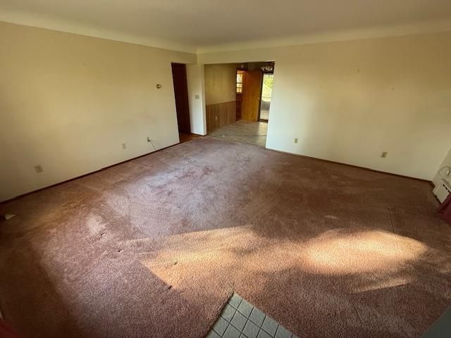 7668 Military Road, Woodbury, MN 55129