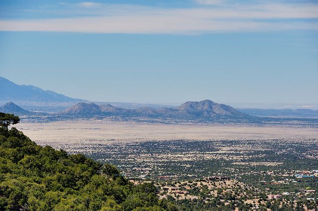 205 Double Arrow A, Santa Fe, NM 87505