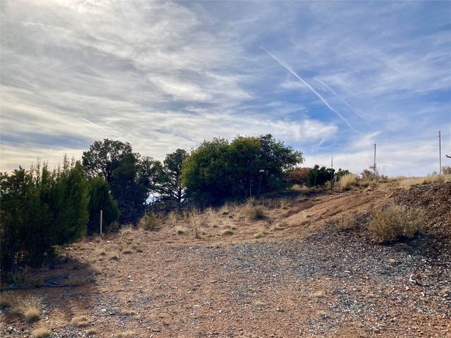 205 Double Arrow A, Santa Fe, NM 87505