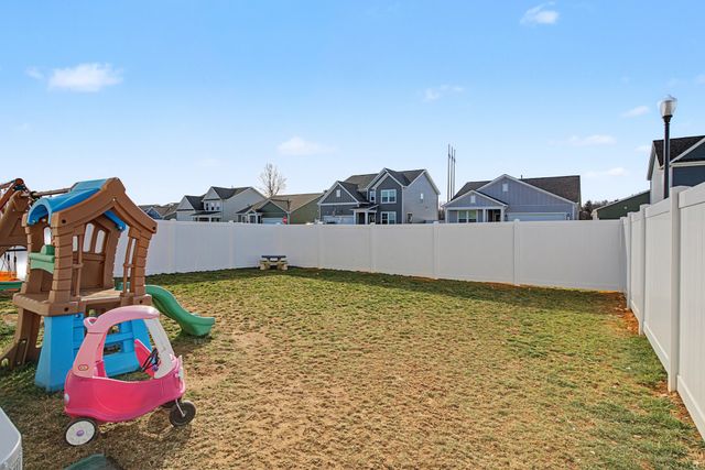 3063 Oscar Dr, White House, TN 37188