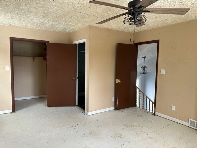 718 W 8th Street N, Newton, IA 50208