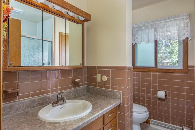 6021 N ROSEWOOD DRIVE, Appleton, WI 54913