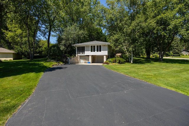 6021 N ROSEWOOD DRIVE, Appleton, WI 54913