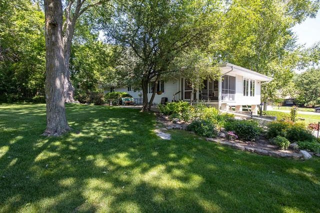 6021 N ROSEWOOD DRIVE, Appleton, WI 54913