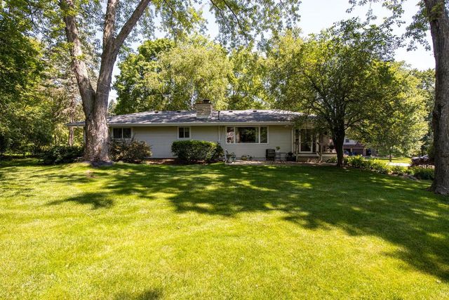 6021 N ROSEWOOD DRIVE, Appleton, WI 54913