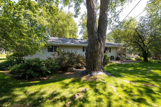 6021 N ROSEWOOD DRIVE, Appleton, WI 54913