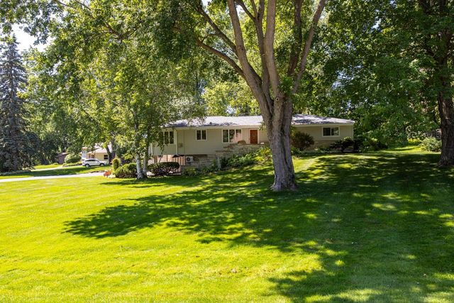 6021 N ROSEWOOD DRIVE, Appleton, WI 54913