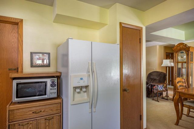 6021 N ROSEWOOD DRIVE, Appleton, WI 54913
