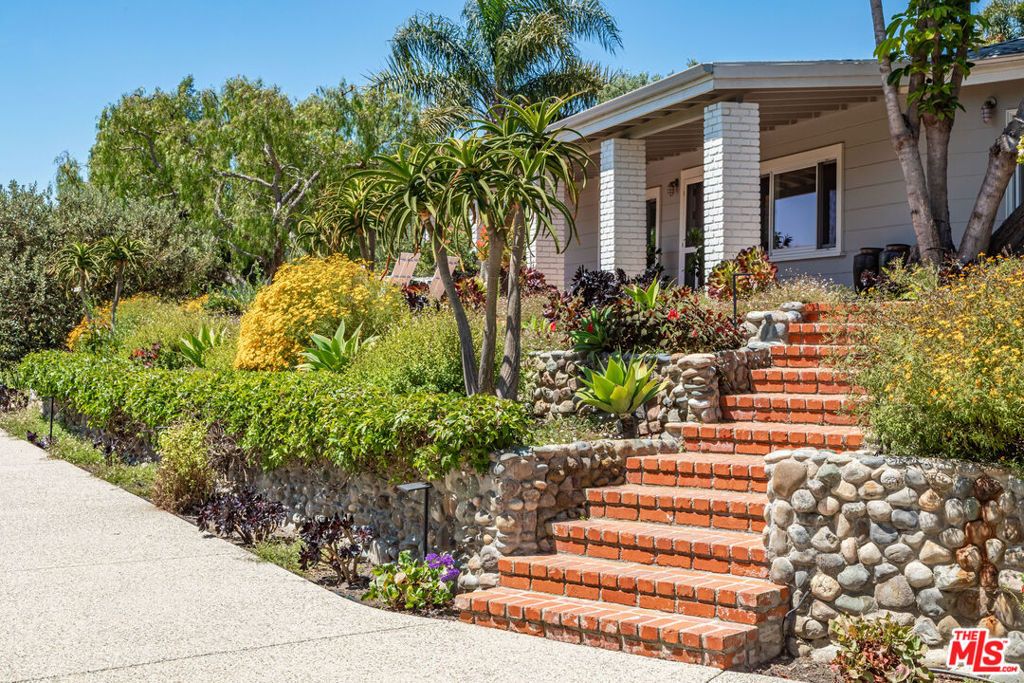 28901 Boniface Drive, Malibu, CA 90265 — photo 5