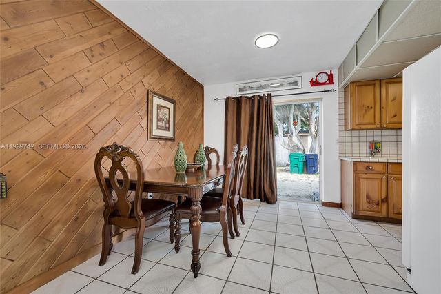 11431 SW 193rd Ter, Miami, FL 33157