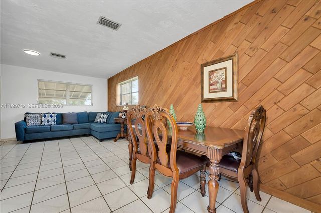 11431 SW 193rd Ter, Miami, FL 33157